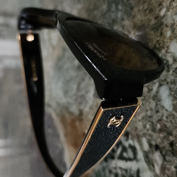 Authentic CHANEL Retro Sunglasses - Picture 5 of 16